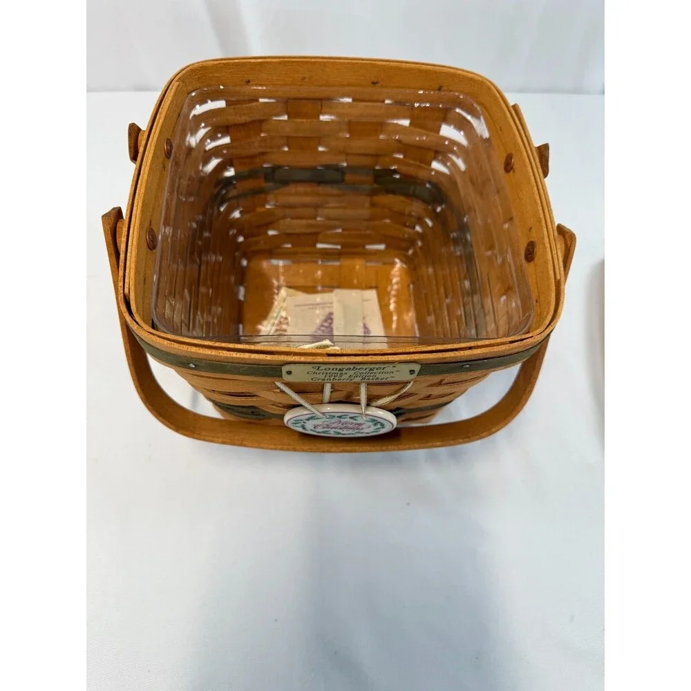 1995 Longaberger Christmas Collection Cranberry Basket w/Liner, Tie On & Lid